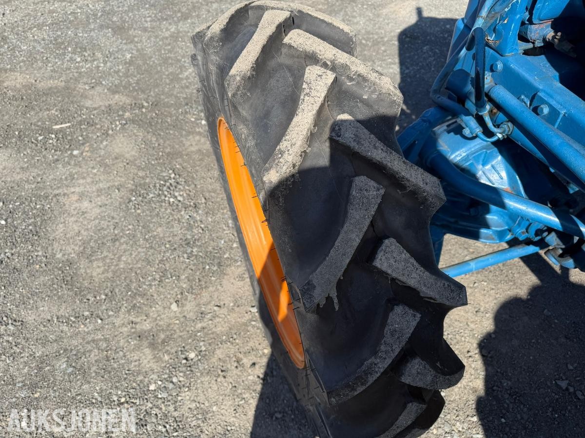 Fordson Major Diesel - mva fri traktor